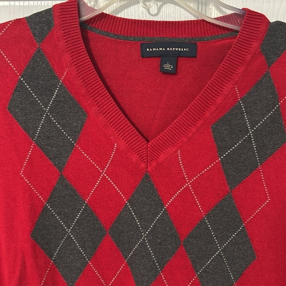 Banana Republic Men’s Red Argyle Lightweight Vneck Sweater Size Large - Picture 1 of 7